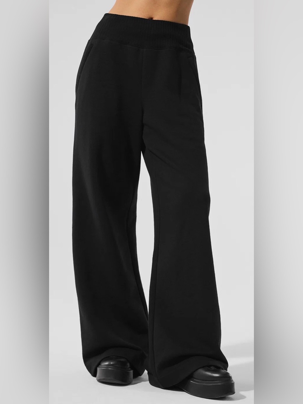 Alo Serenity Wide Leg Sweatpant